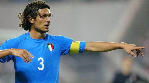 Paolo Maldini como jugador de la selección de Italia.