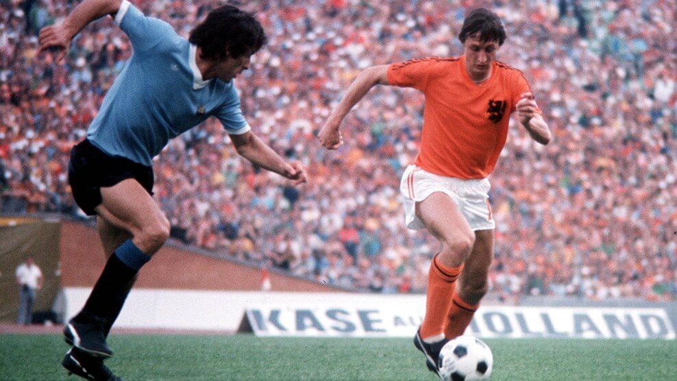Johan Cruyff fue uno de los mejores jugadores europeos del siglo pasado.