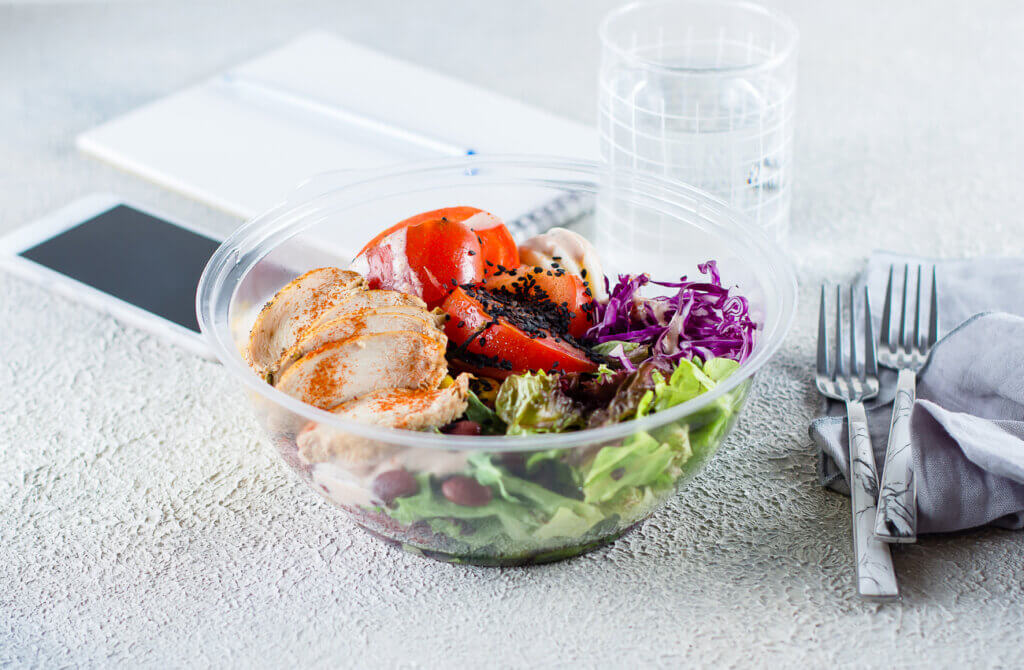 Las proteínas son importantes al alimentarse para una maratón.