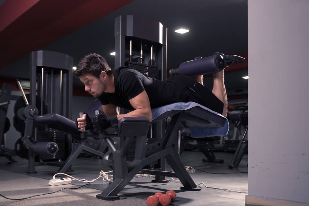 ¿Cómo hacer el curl de isquiotibiales?