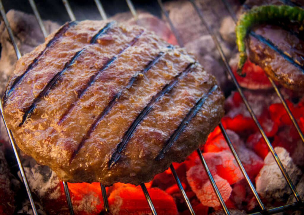 La dieta antiinflamatoria propone disminuir el consumo de ciertos alimentos.