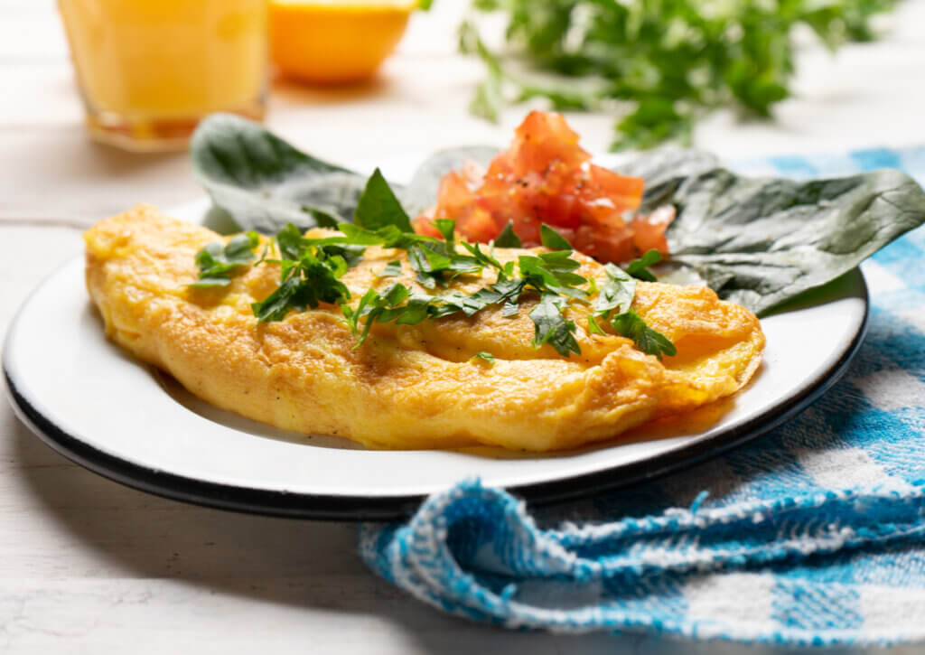 La tortilla francesa es una forma sana de consumir huevo. 