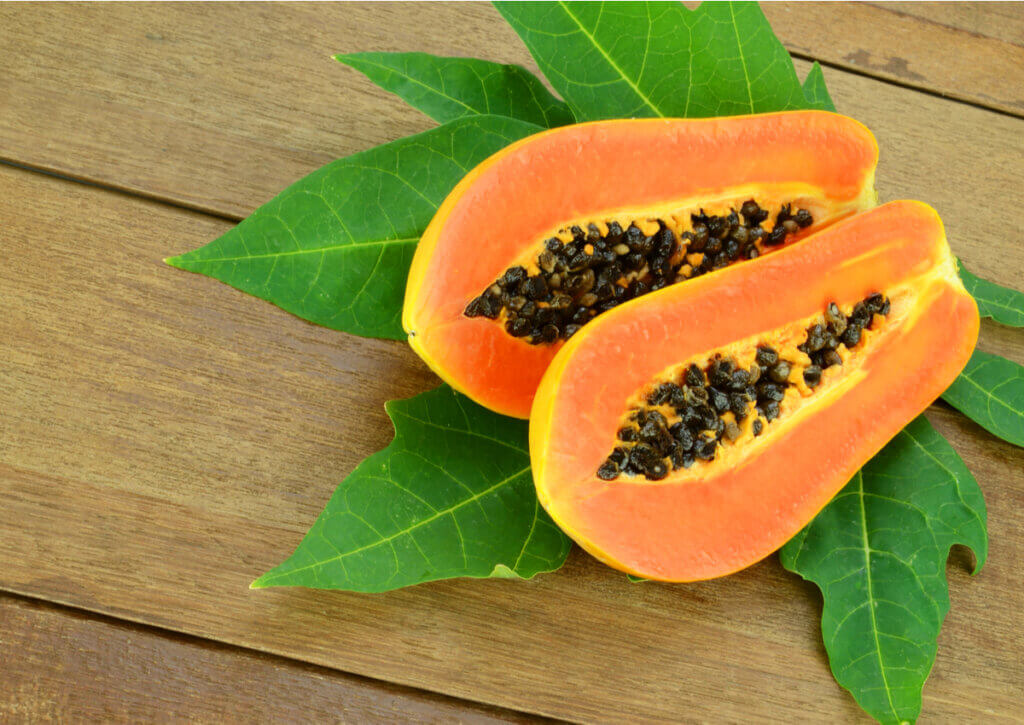 La papaya es una fruta con propiedades importantes para la salud.