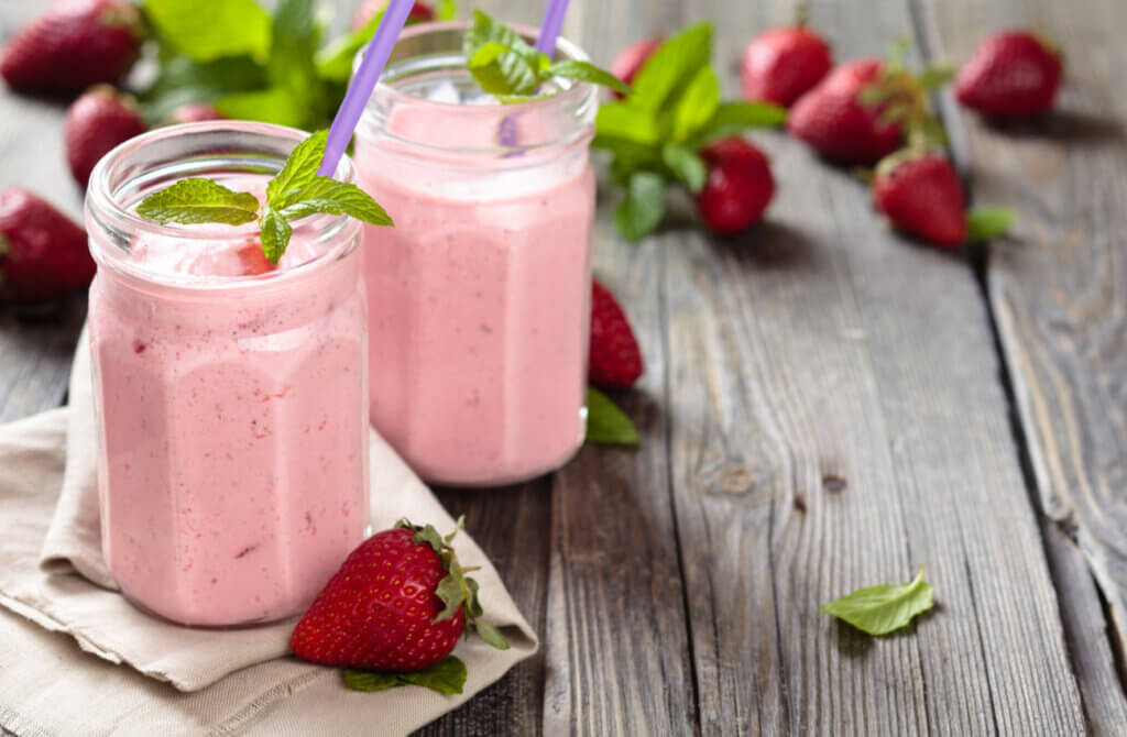Las fresas son una fruta que podemos usar para los batidos para perder peso.
