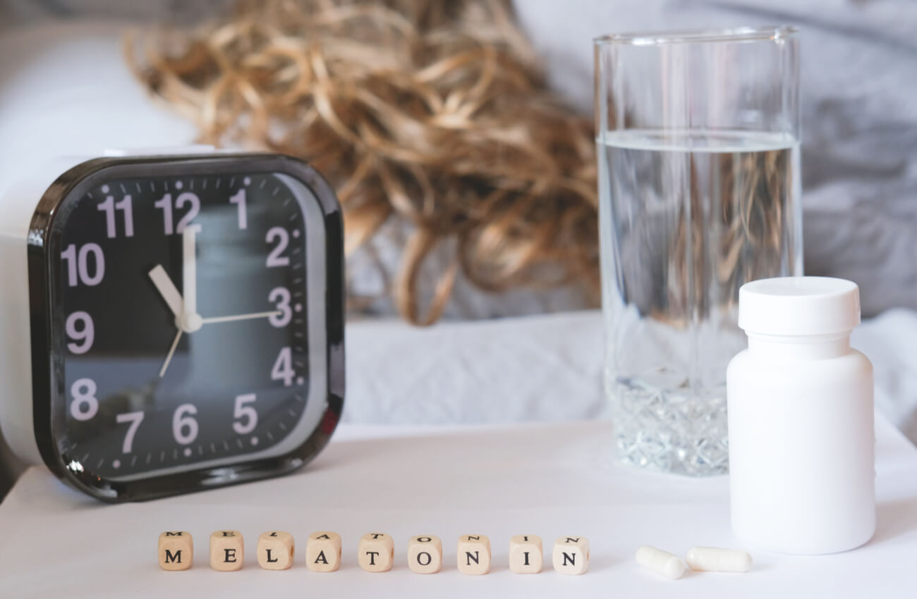 La melatonina tiene la capacidad de mejorar la calidad del sueño.