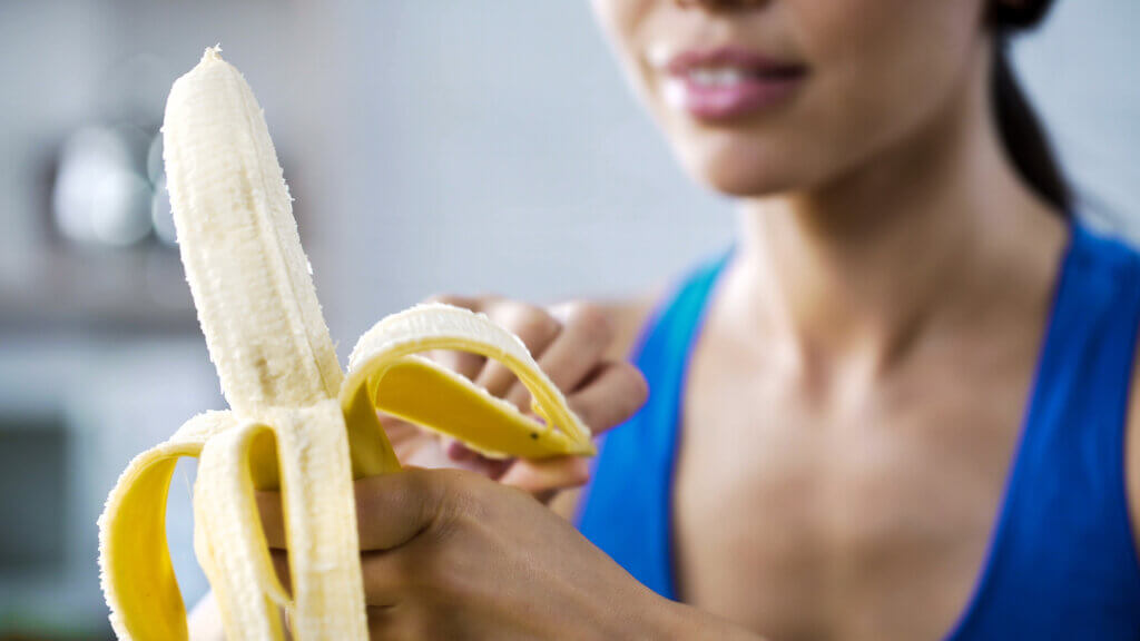 ¿Cuáles son los beneficios de desayunar plátano según la ciencia?