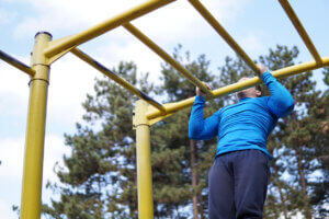 Dominadas de agarre neutro