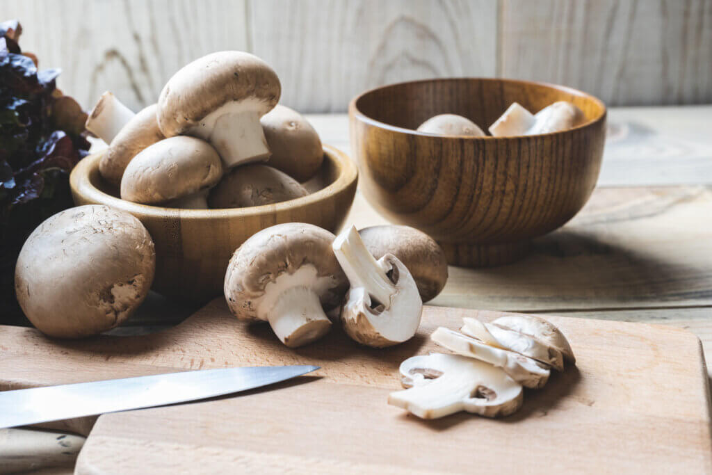 Las setas están entre los mejores alimentos para consumir en otoño.