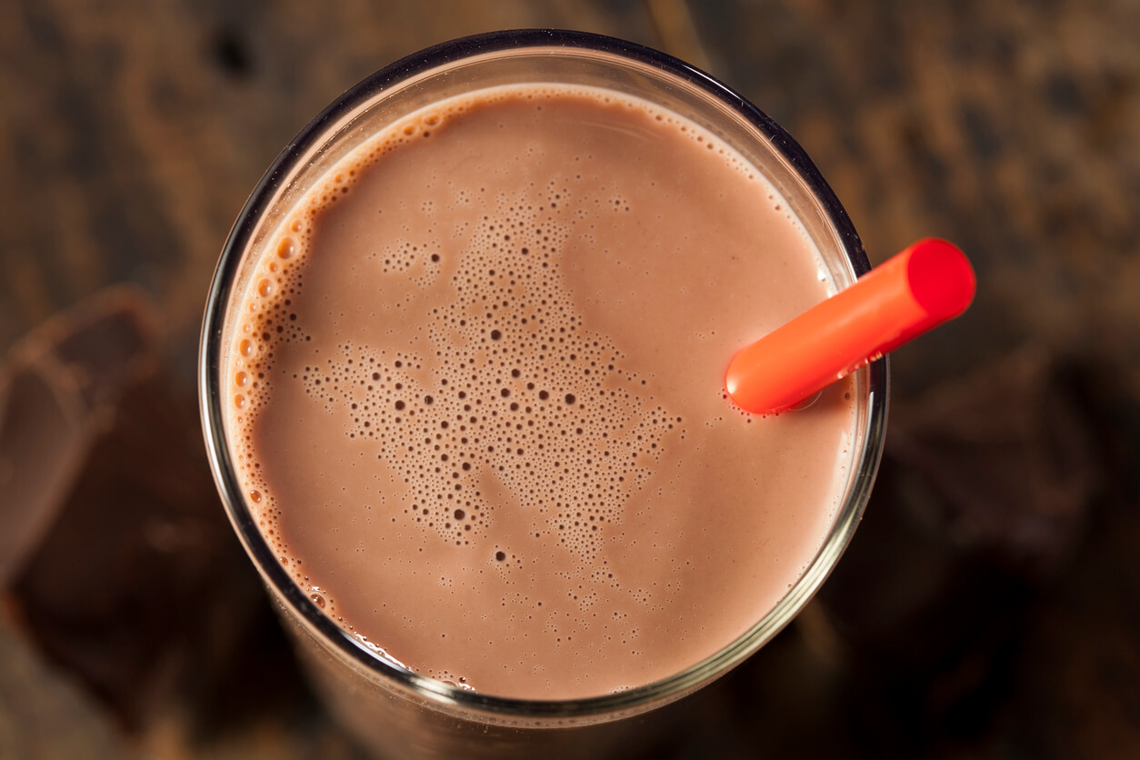 Exquisito batido de frijoles negros con chocolate