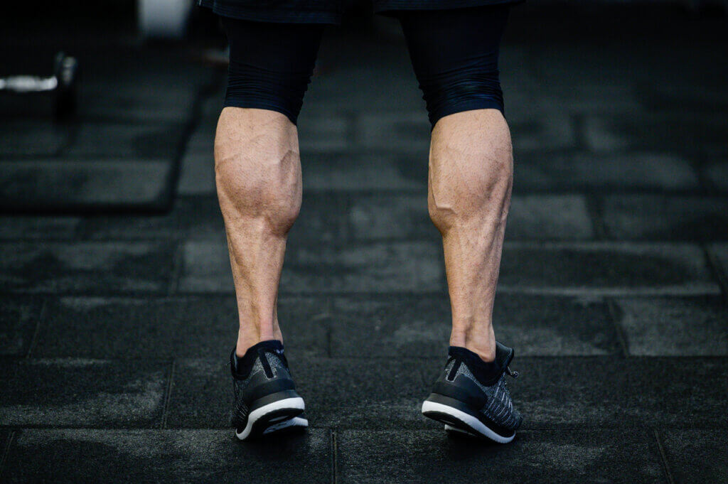 Mejores 6 ejercicios con pesas para trabajar tus piernas