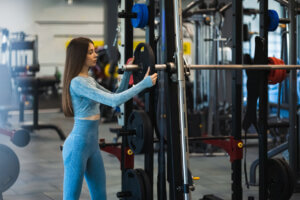 Los mejores 6 ejercicios con barra olímpica y discos