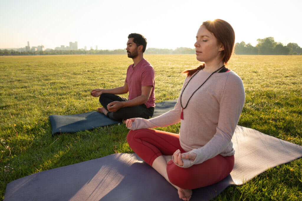 Mejora tu bienestar: beneficios psicológicos del yoga