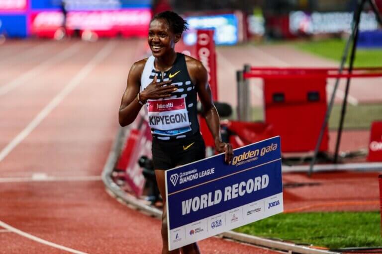 Así fue como Faith Kipyegon rompió sus límites y se ganó un lugar en el atletismo