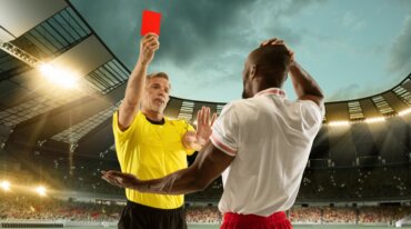 Tarjeta roja en el fútbol: significado, consecuencias y estadísticas