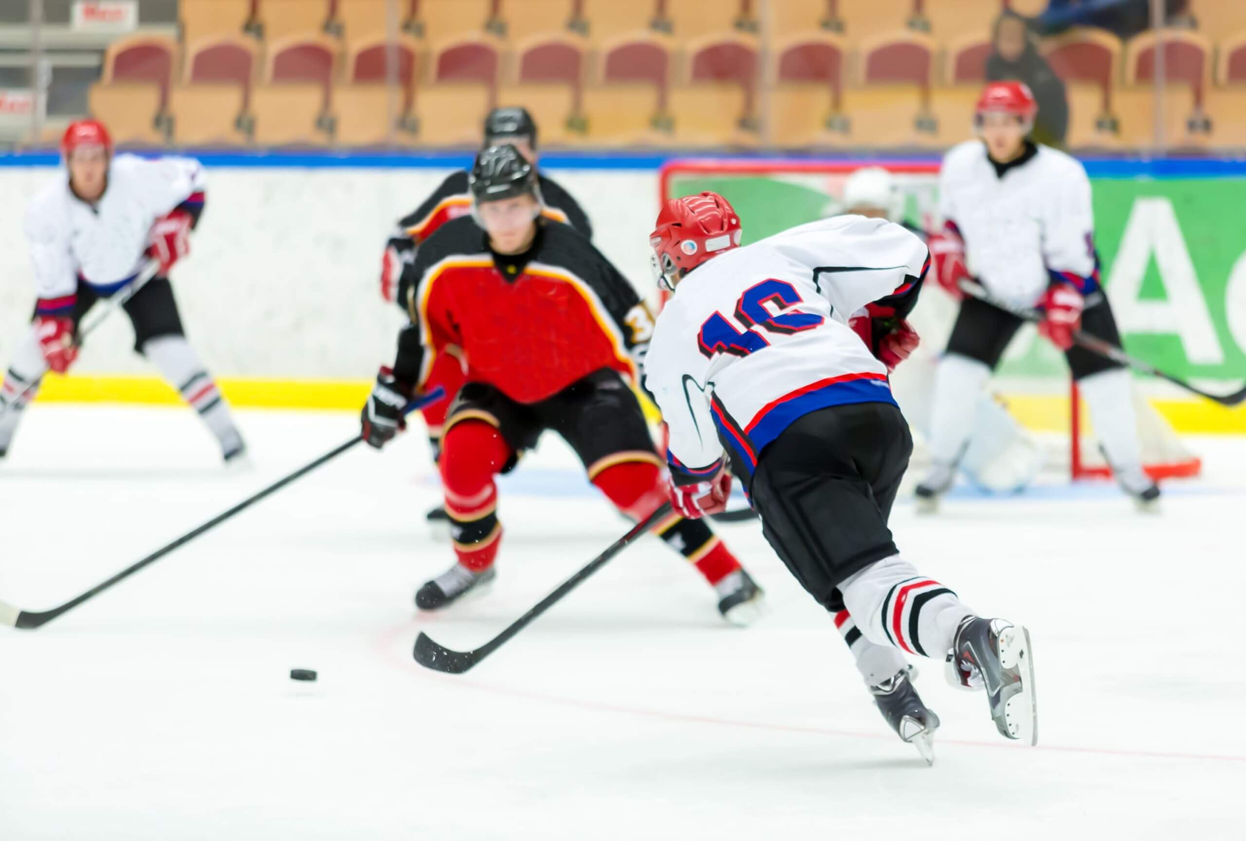 El reglamento del «hockey» sobre hielo