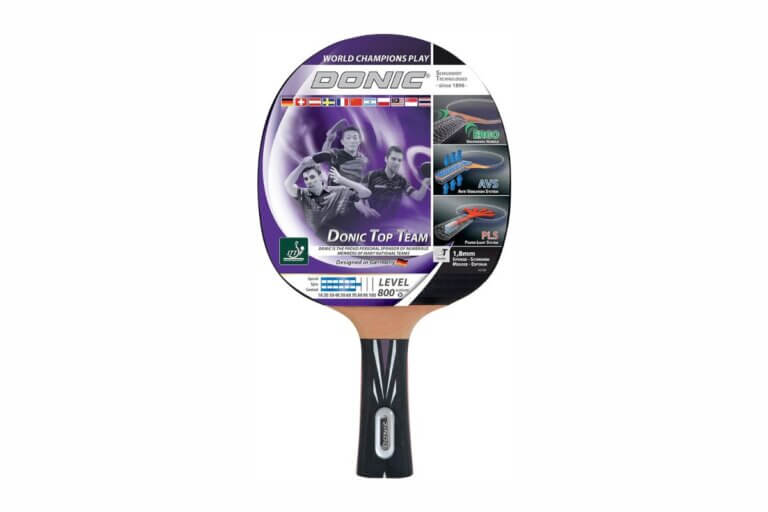 Raqueta Donic.