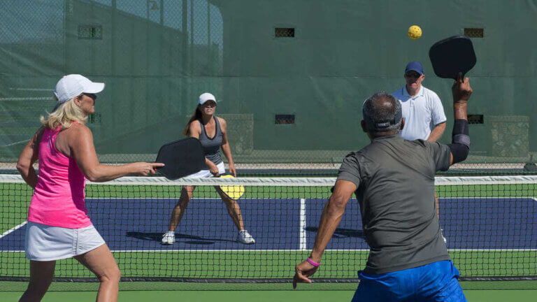«Pickleball»: conoce todo sobre el nuevo deporte en tendencia