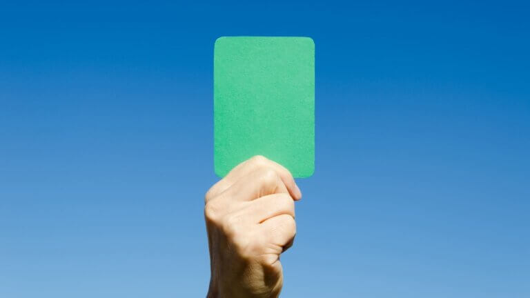 tarjeta verde en el fútbol
