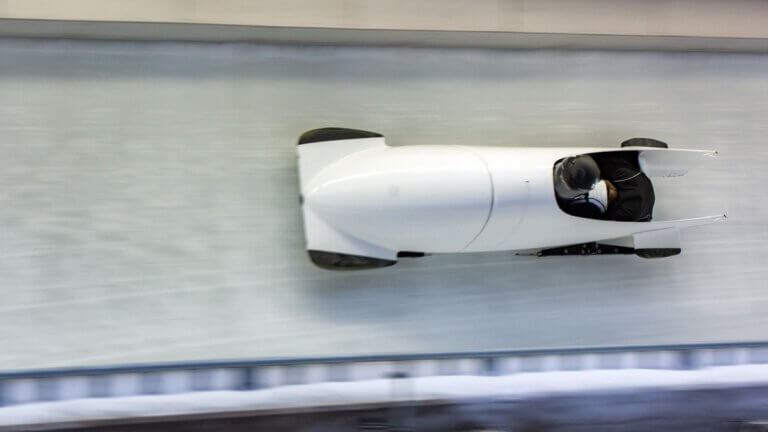 trineo de bobsleigh deporte olímpico de invierno