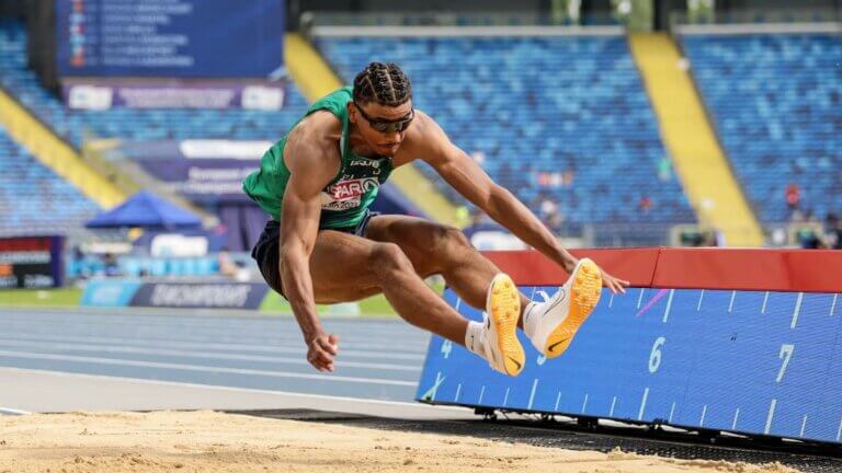 El salto de longitud y sus cuatro fases